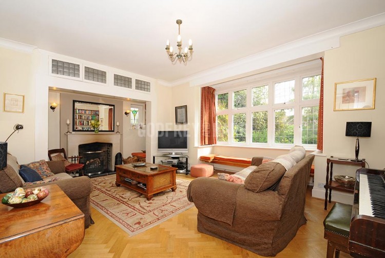 View Full Details for Fitzalan Road, Finchley