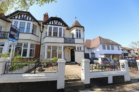 Church Crescent, Finchley