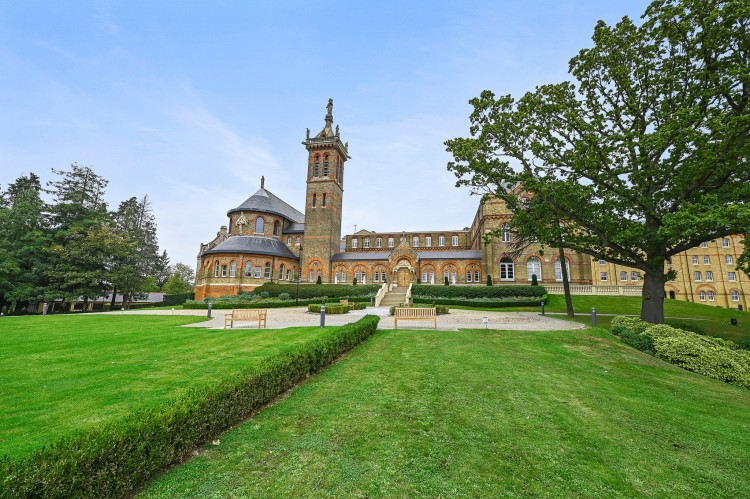 View Full Details for St Joseph's Gate, Mill Hill