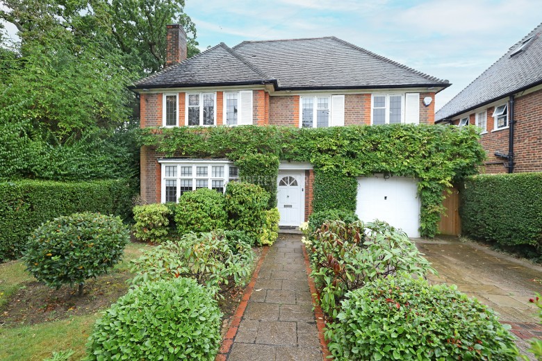 Chalton Drive, Hampstead Garden Suburb