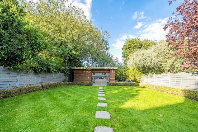 View Full Details for Chessington Avenue, Finchley