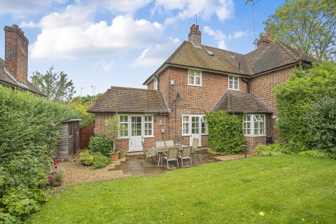 Addison Way, Hampstead Garden Suburb