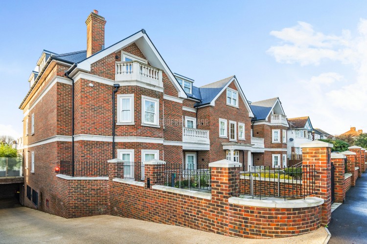 View Full Details for Lawrence Street, Mill Hill